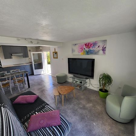 Jolie T2 Independant Dans Une Villa Sollies-Ville ภายนอก รูปภาพ